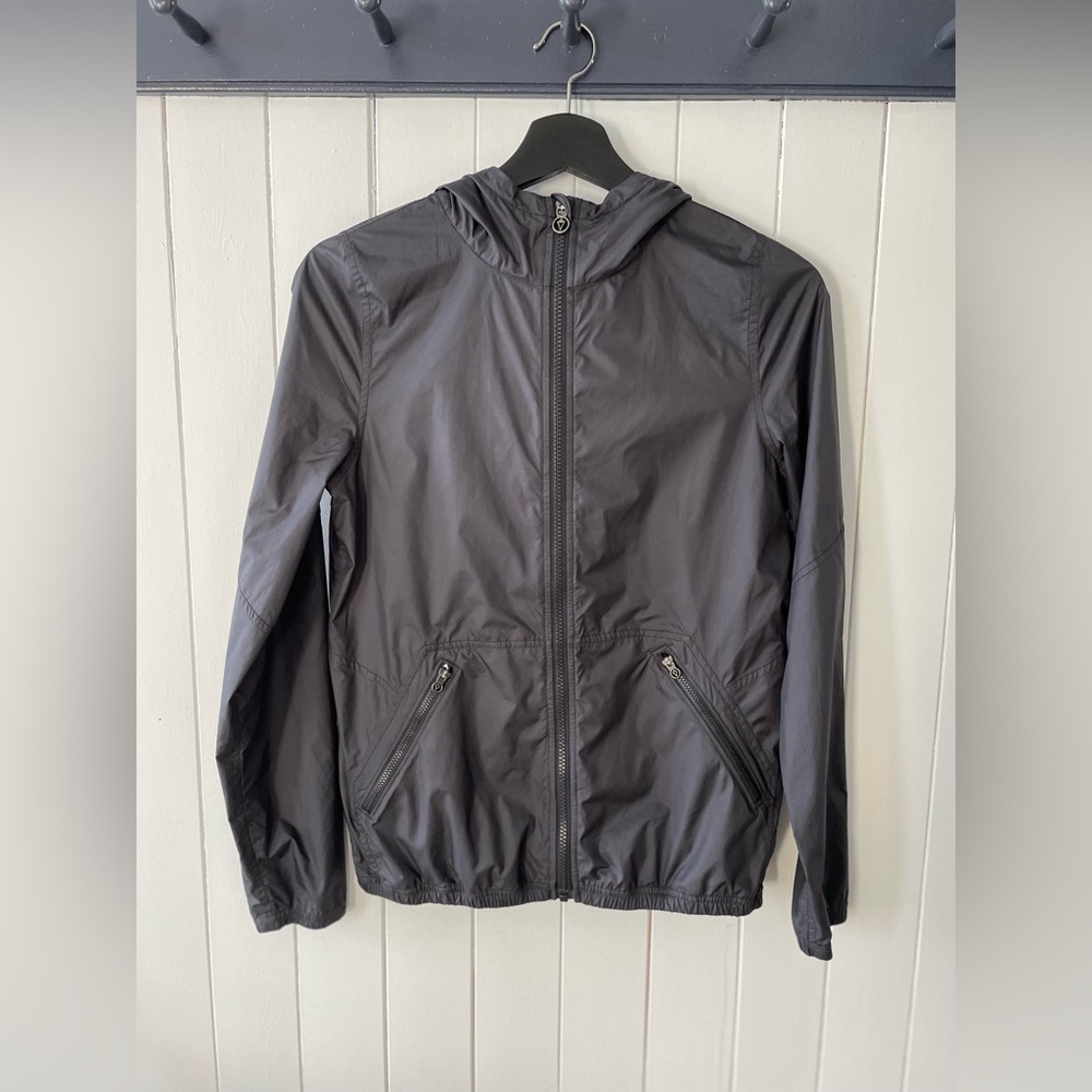 Ivivva (girls lululemon) black rain jacket